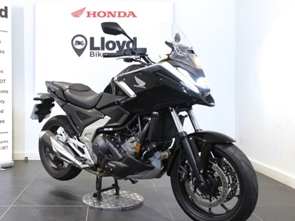 2025 (75) Honda NC750X DCT