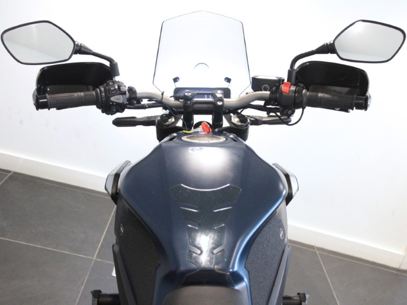 2019 (19) Honda CB650R 5124154