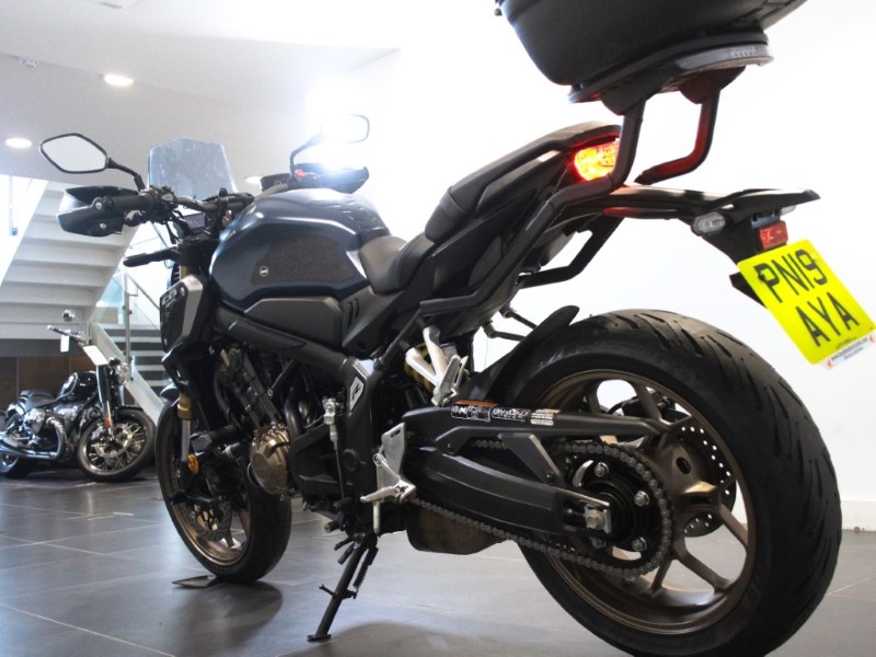 2019 (19) Honda CB650R 5124159