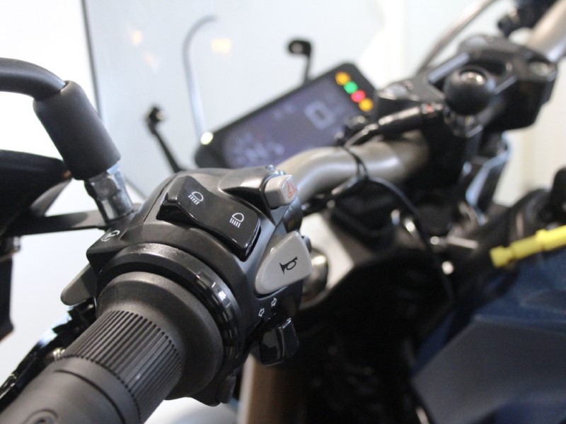 2019 (19) Honda CB650R 5124152