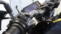 2019 (19) Honda CB650R 5124152