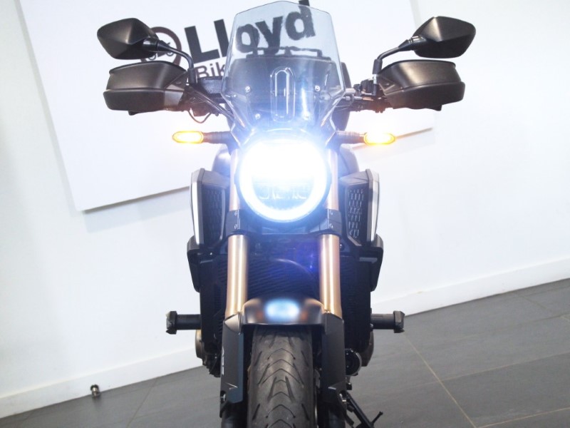 2019 (19) Honda CB650R 5124168