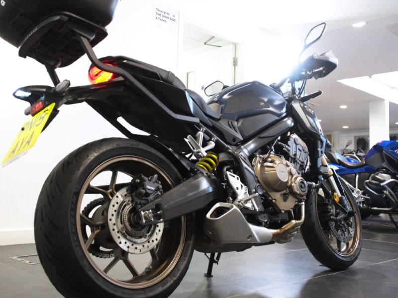 2019 (19) Honda CB650R 5124158