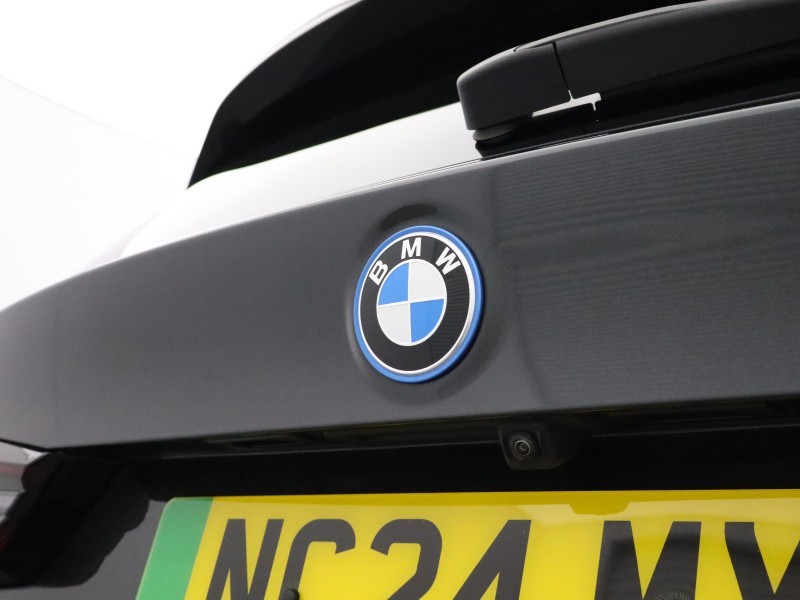2024 (24) BMW iX3 210kW M Sport Pro 80kWh 5dr Auto 5906993