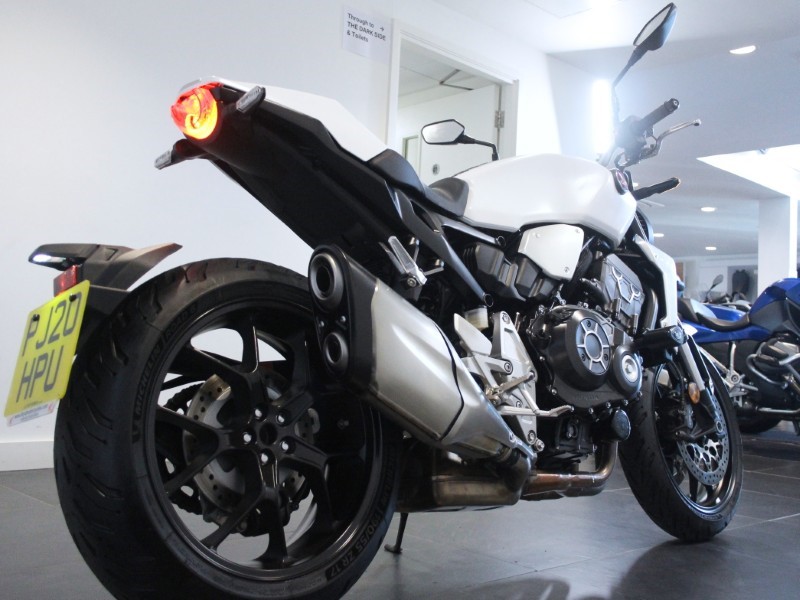 2020 (20) Honda CB1000R 5139954