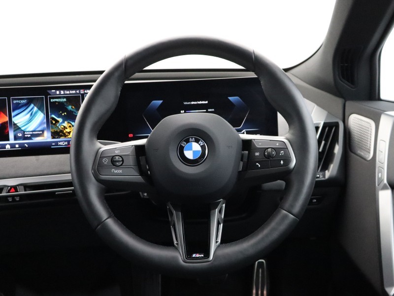 2025 (25) BMW iX 400kW xDrive60 M Sport 112kWh 5dr Auto 5975674