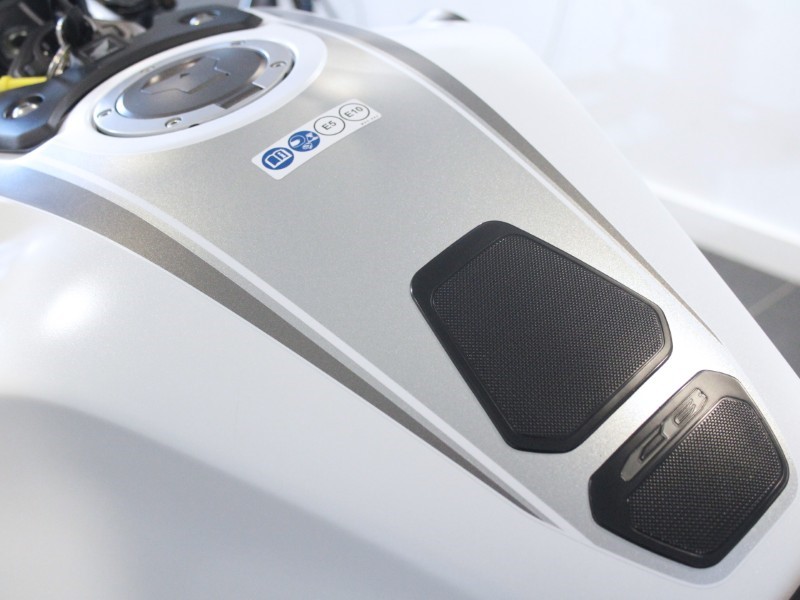 2020 (20) Honda CB1000R 5139965