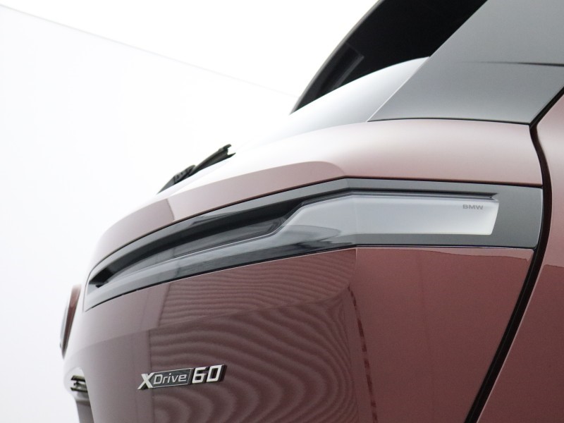 2025 (25) BMW iX 400kW xDrive60 M Sport 112kWh 5dr Auto 5975623