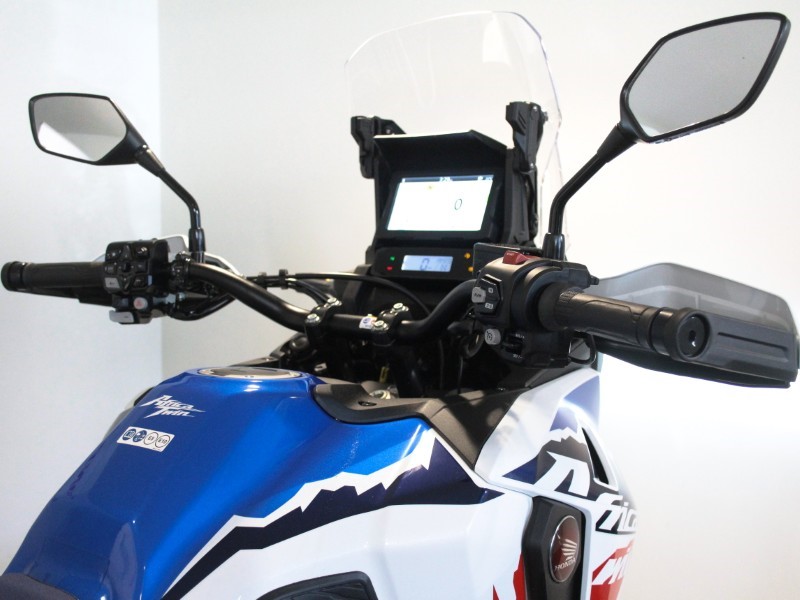 2025 (25) Honda Africa Twin CRF1100 DCT E/S 5240848