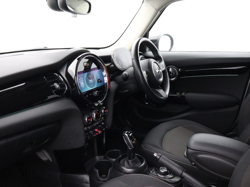 2023 (73) MINI HATCHBACK 1.5 Cooper Classic 5dr 5976642