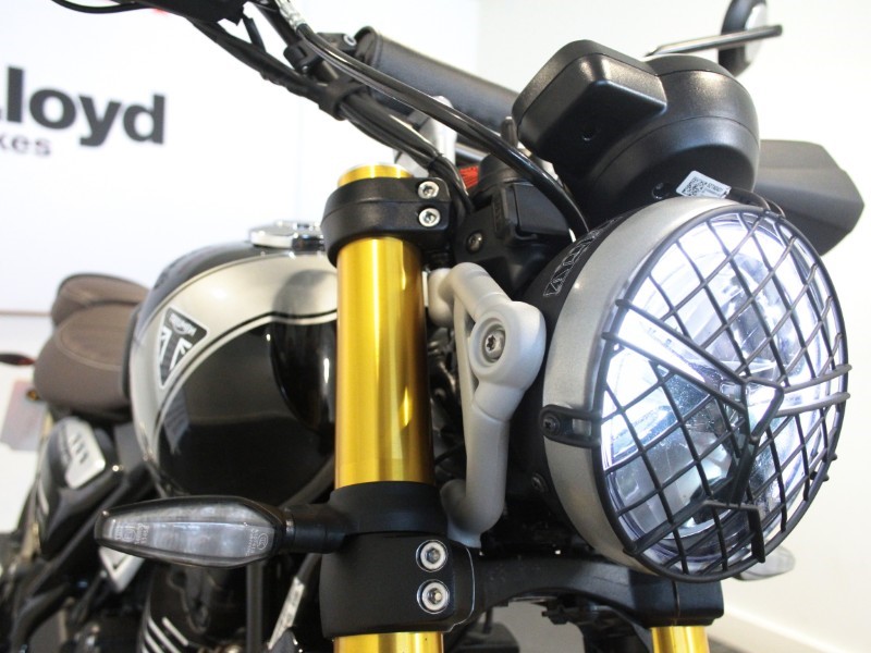 2025 (75) Triumph Scrambler 400XC 5227910