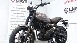 2025 (25) Royal Enfield Guerilla 450 5241870