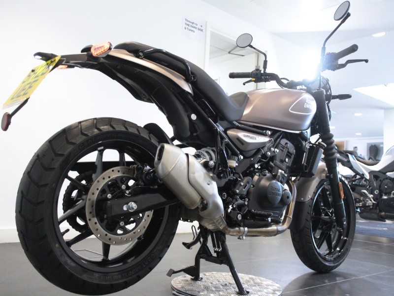 2025 (25) Royal Enfield Guerilla 450 5241868