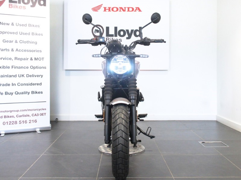 2025 (25) Royal Enfield Guerilla 450 5241854