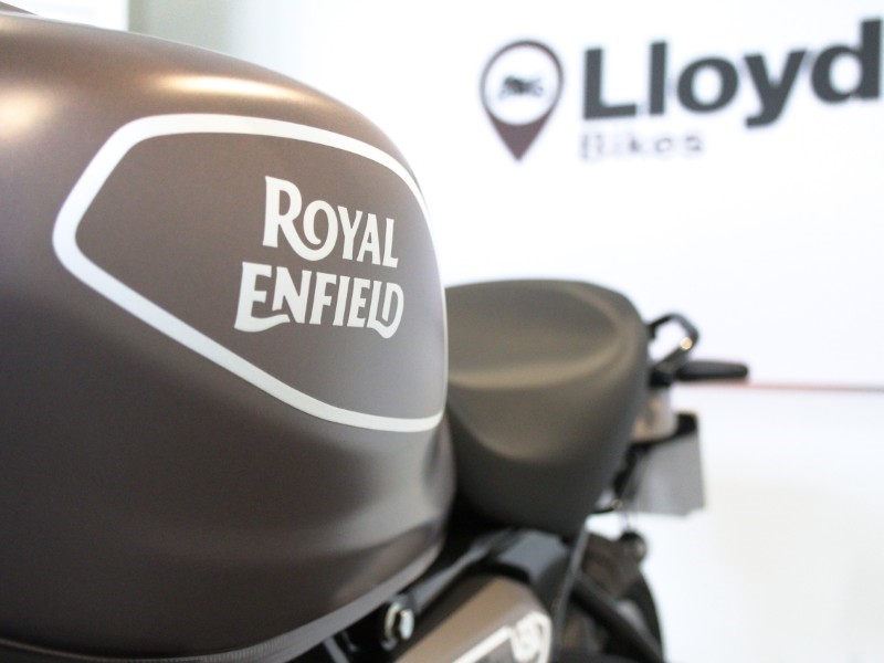 2025 (25) Royal Enfield Guerilla 450 5241871