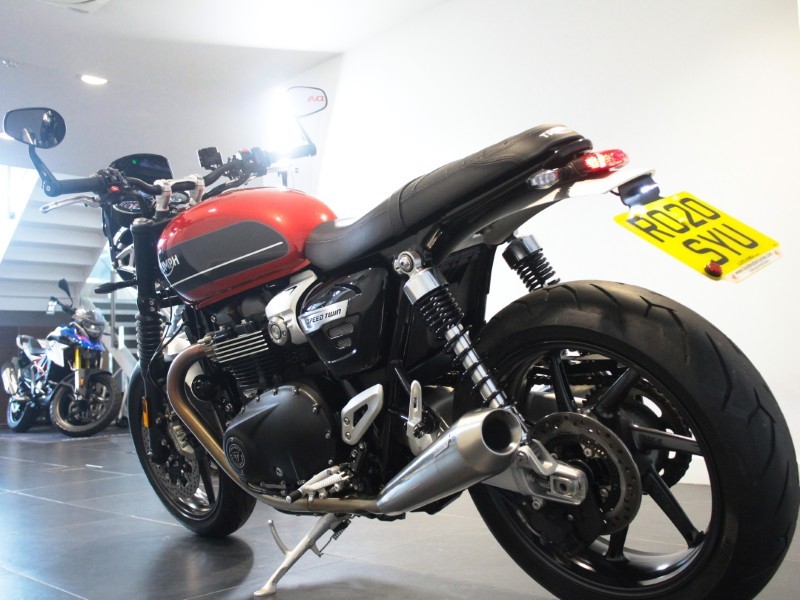 2020 (20) Triumph Speed Twin 1200 Two Tone Paint 5284374