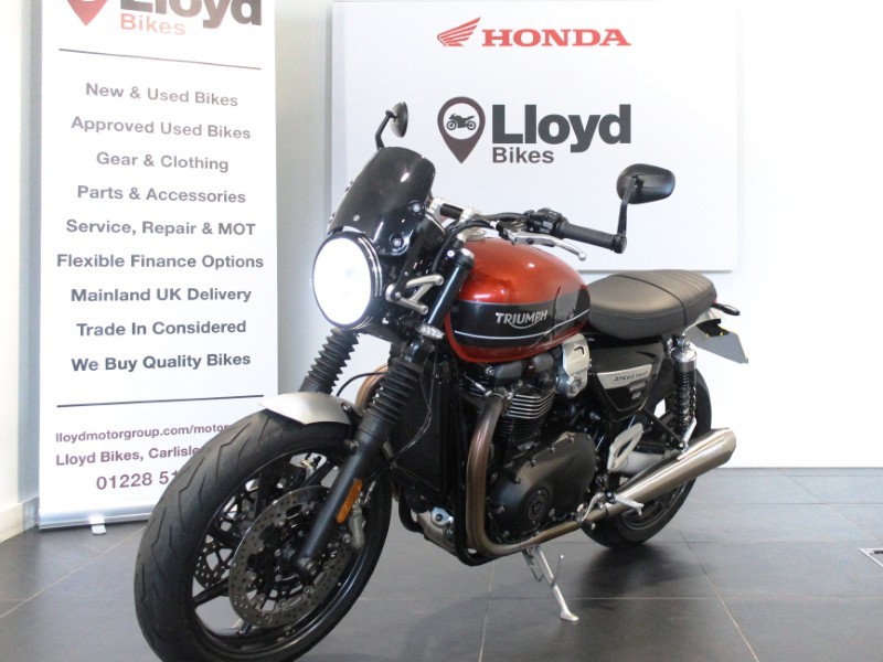2020 (20) Triumph Speed Twin 1200 Two Tone Paint 5284360