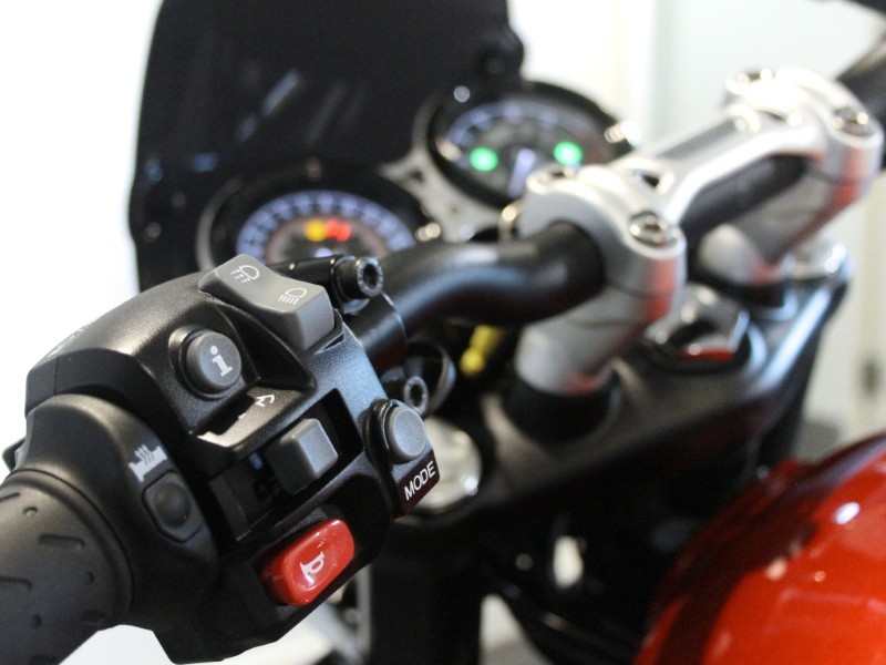 2020 (20) Triumph Speed Twin 1200 Two Tone Paint 5284367