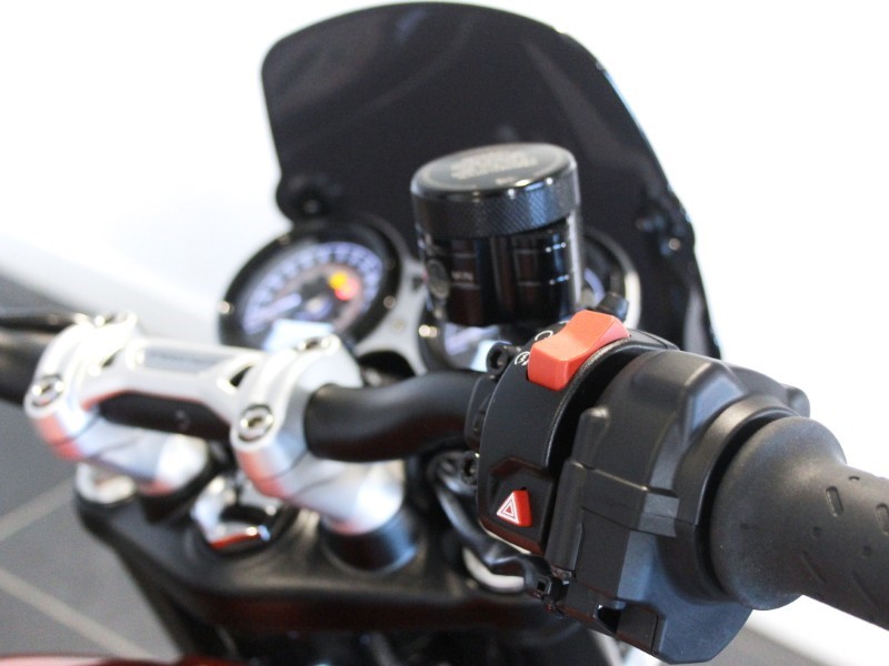 2020 (20) Triumph Speed Twin 1200 Two Tone Paint 5284371