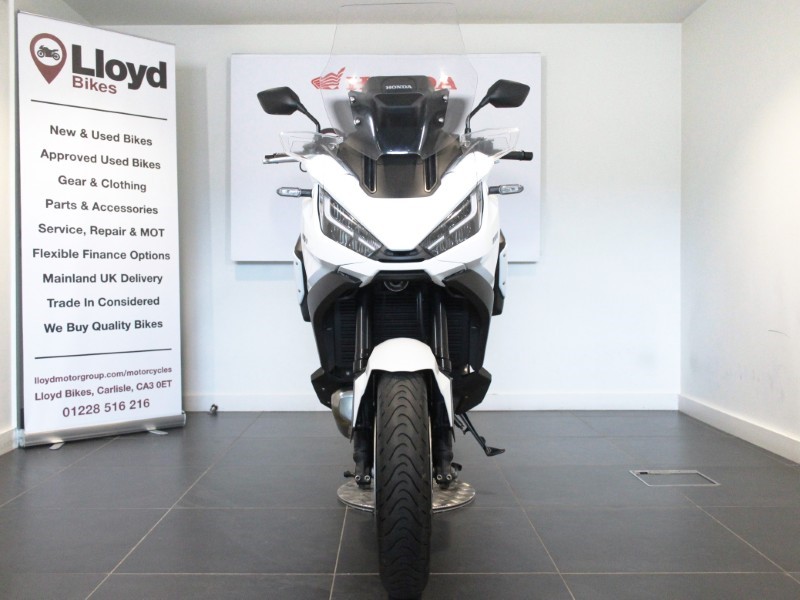 2023 (73) Honda NT1100 DCT Edition 5284106