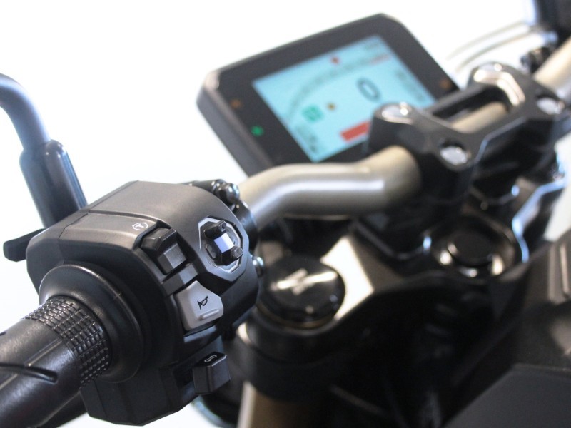 2024 (24) Honda CB650R 5302977