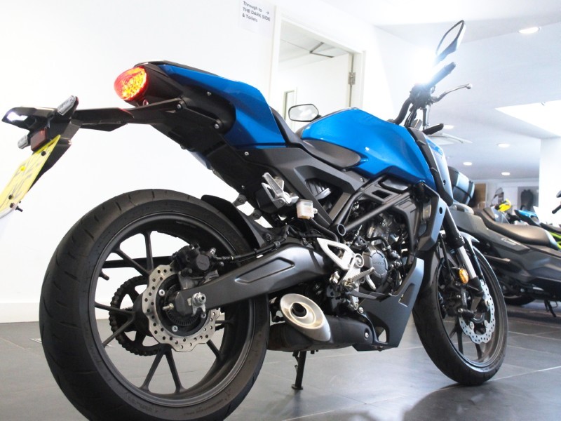 2025 (25) Honda CB125R 5414379