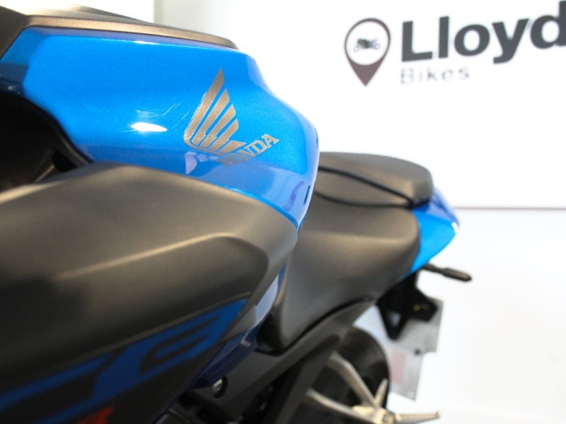 2025 (25) Honda CB125R 5414385