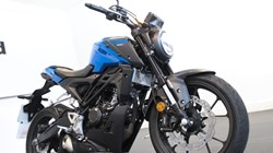 2025 (25) Honda CB125R 5414387