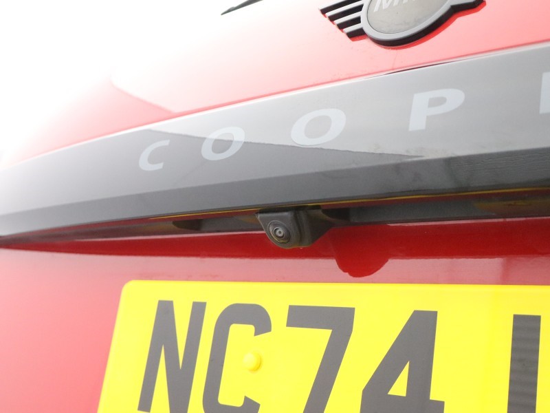 2025 (74) MINI COOPER 2.0 S Sport 5dr Auto 5926896