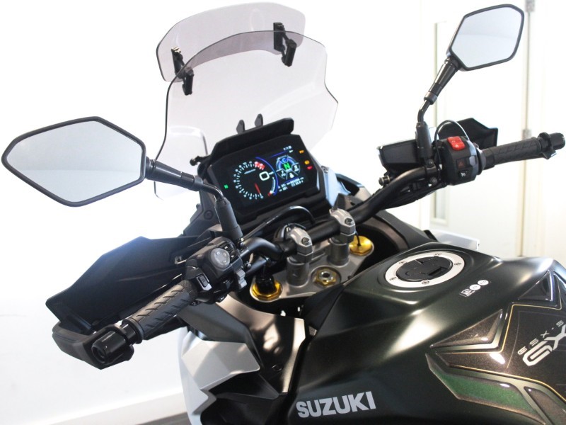 2025 (25) Suzuki GSX-S 1000 5488210