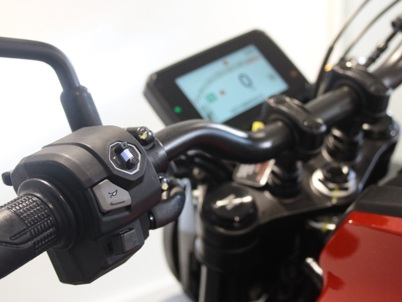 2025 (25) Honda CB125R 5530531