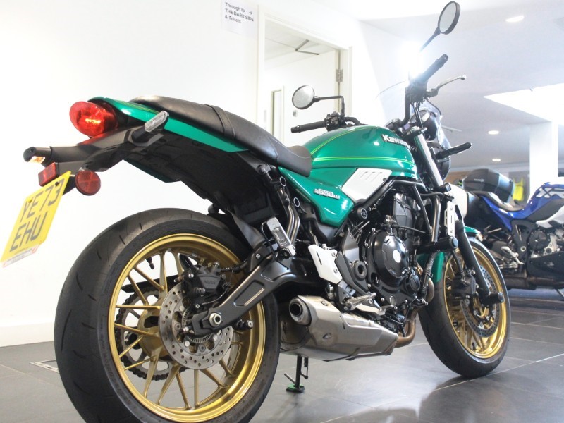 2023 (73) Kawasaki Z650RS 5487860