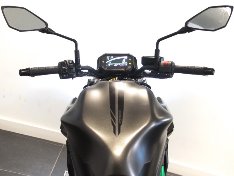 2024 (24) Kawasaki Z650 5530424