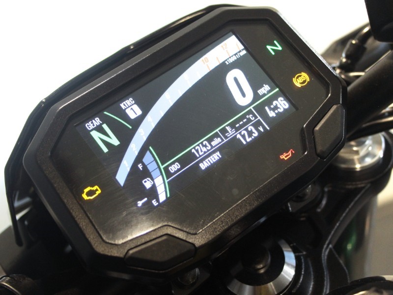 2024 (24) Kawasaki Z650 5530423