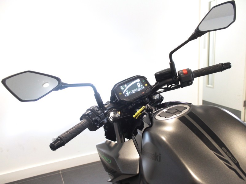 2024 (24) Kawasaki Z650 5530421