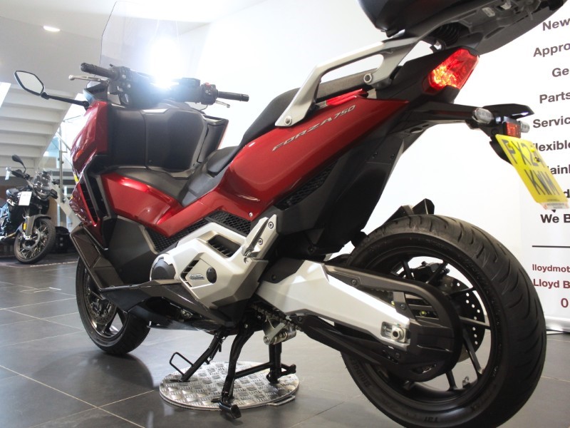 2024 (24) Honda NSS750 Forza 5530561