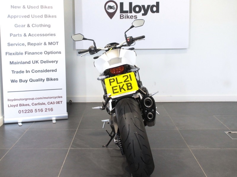 2023 (73) Honda CB1000R 5554274