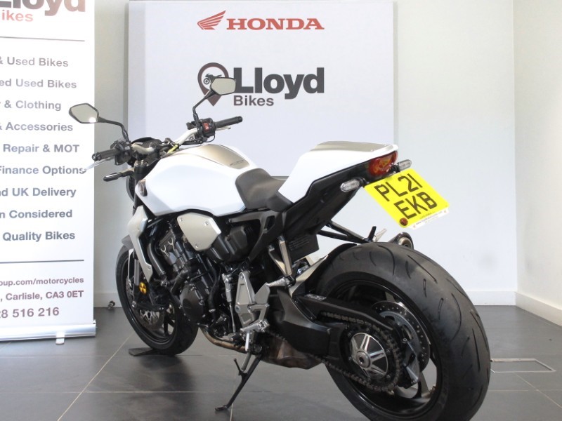 2023 (73) Honda CB1000R 5554273