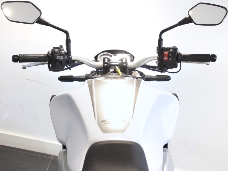 2023 (73) Honda CB1000R 5554280