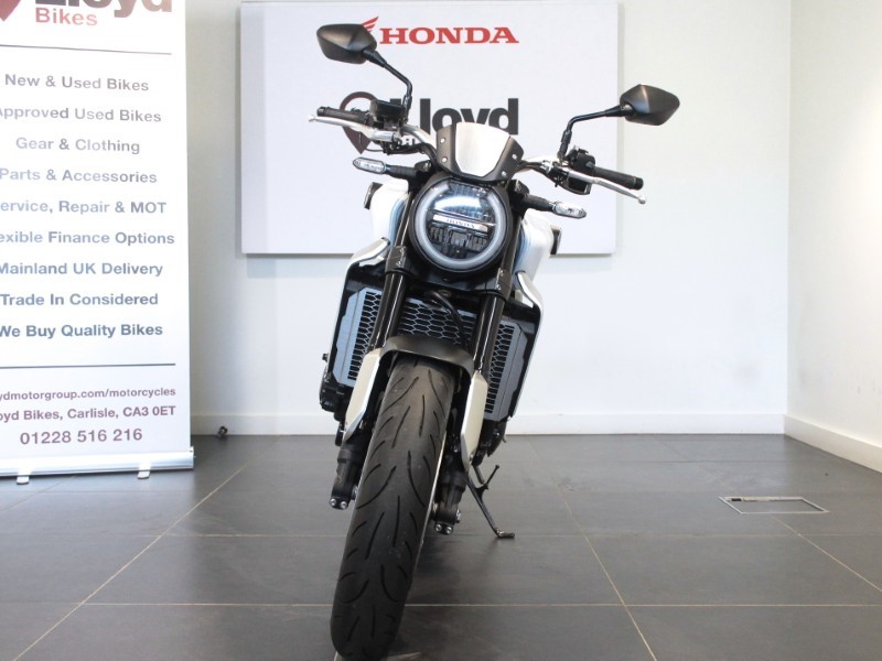 2023 (73) Honda CB1000R 5554270