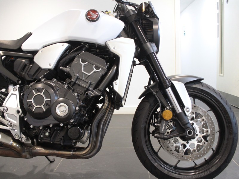 2023 (73) Honda CB1000R 5554288