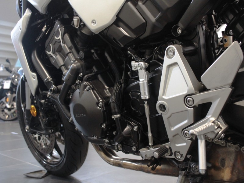2023 (73) Honda CB1000R 5554291