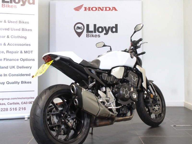 2023 (73) Honda CB1000R 5554275