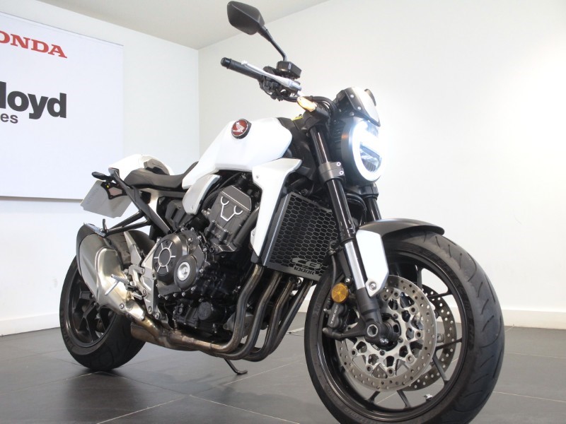2023 (73) Honda CB1000R 5554282