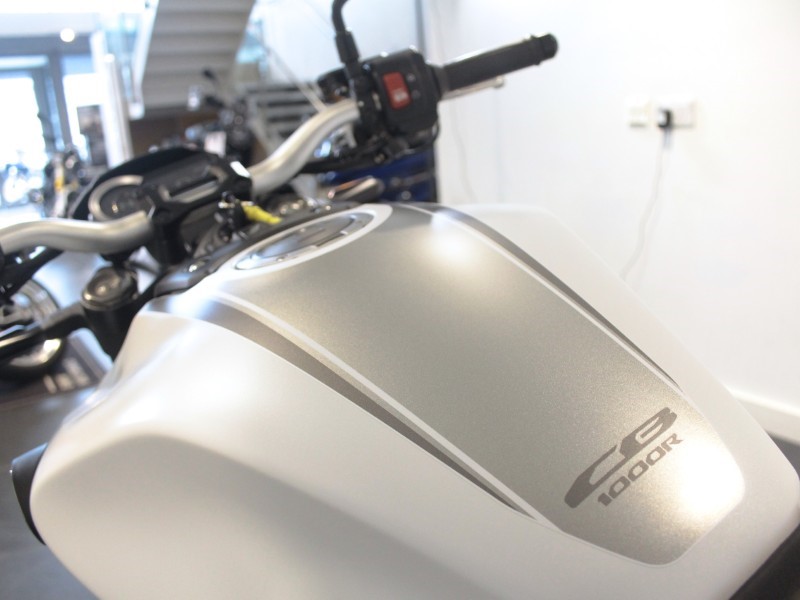 2023 (73) Honda CB1000R 5554293