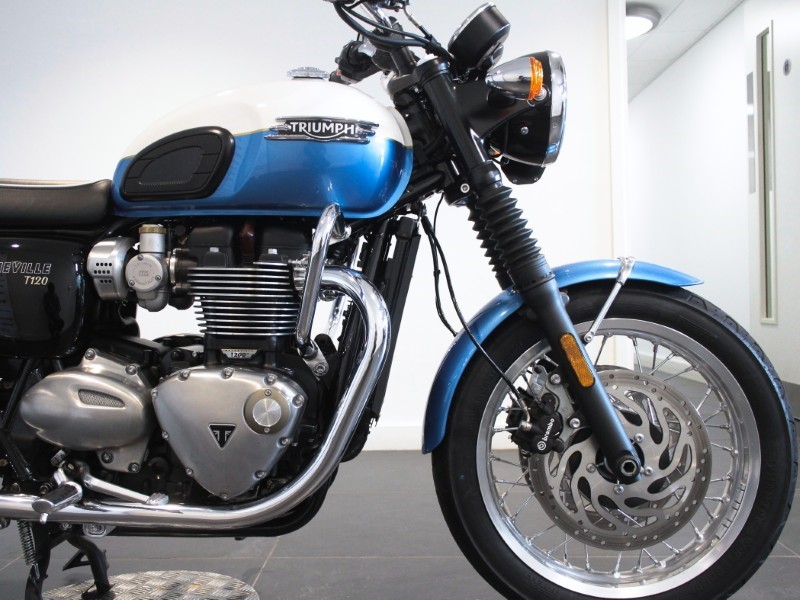 2022 (72) Triumph Bonneville T120 Two Tone Paint 5559707