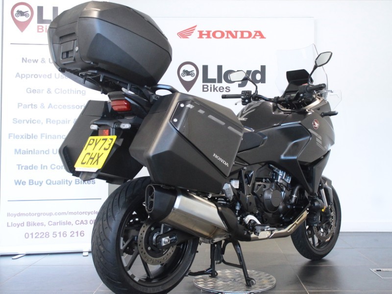 2024 (73) Honda NT1100 5594096
