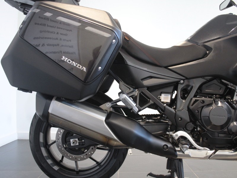 2024 (73) Honda NT1100 5594104