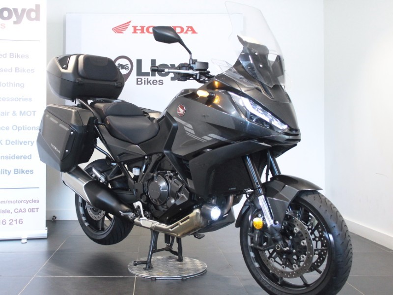 2024 (73) Honda NT1100 5594090