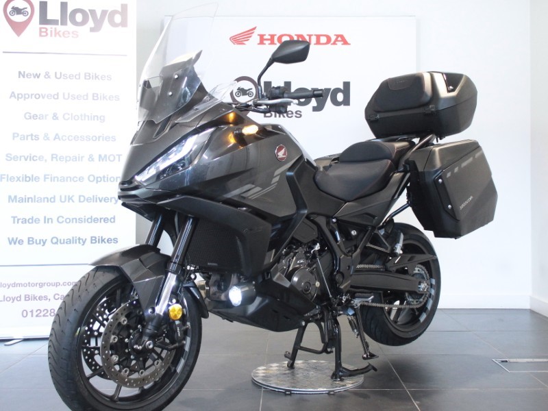 2024 (73) Honda NT1100 5594092